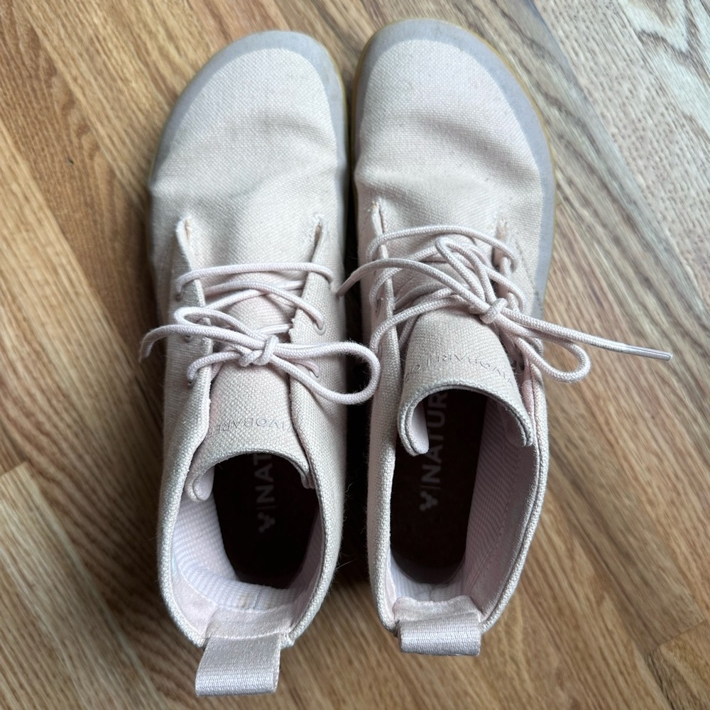 Vivo Barefoot Women's Lace-Up Sneakers in Light Blush